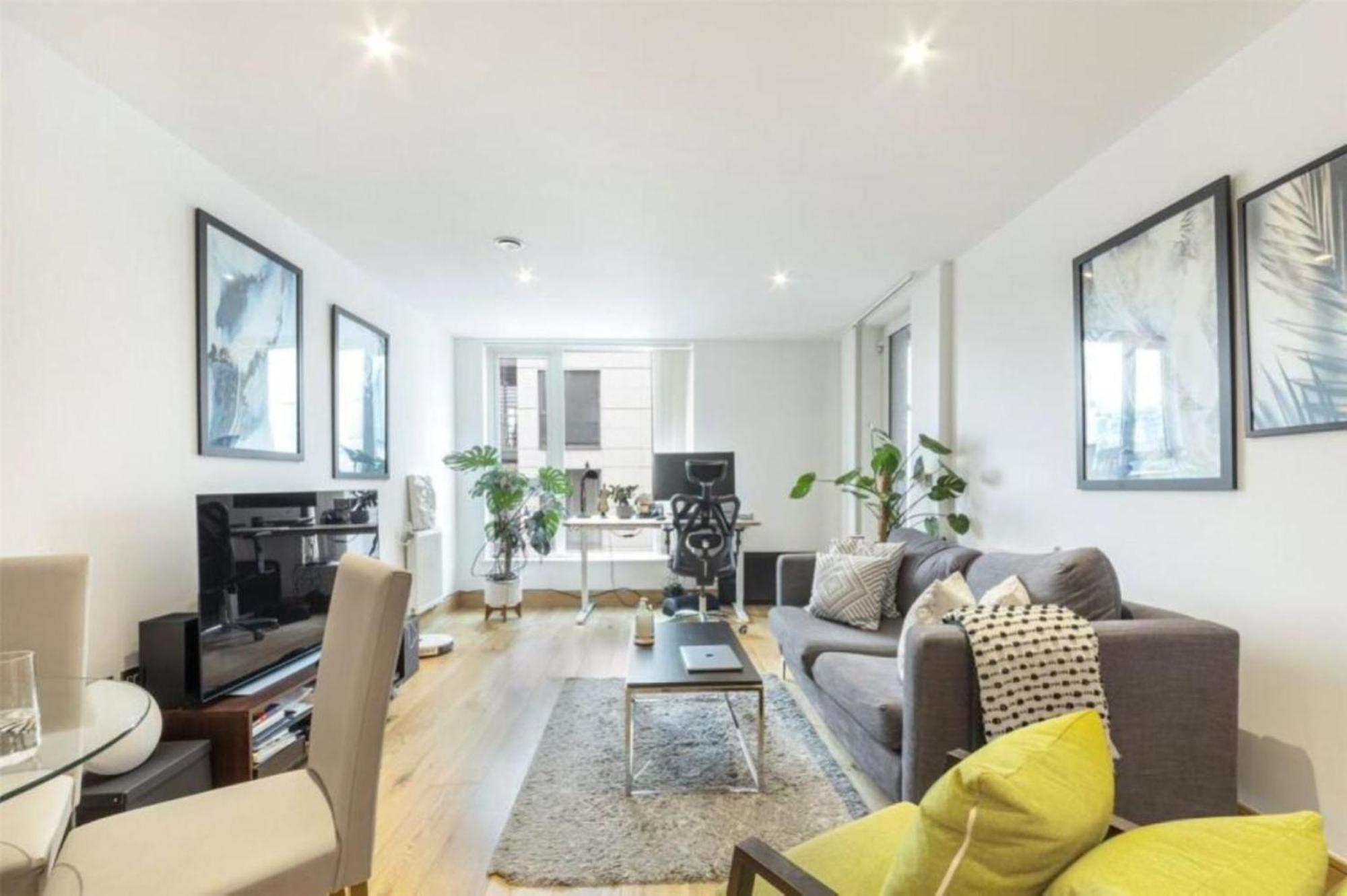Beautiful Modern 2 Bedroom With Balcony Appartamento *